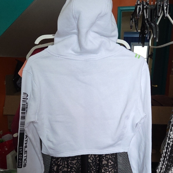 Alphalete White Crop Hoodie with Black Logo - Picture 3 of 5